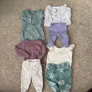 Carter’s Baby Girl size Newborn Outfit Bundle